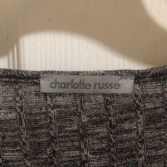 a grey long sleeve! - Picture 2 of 4